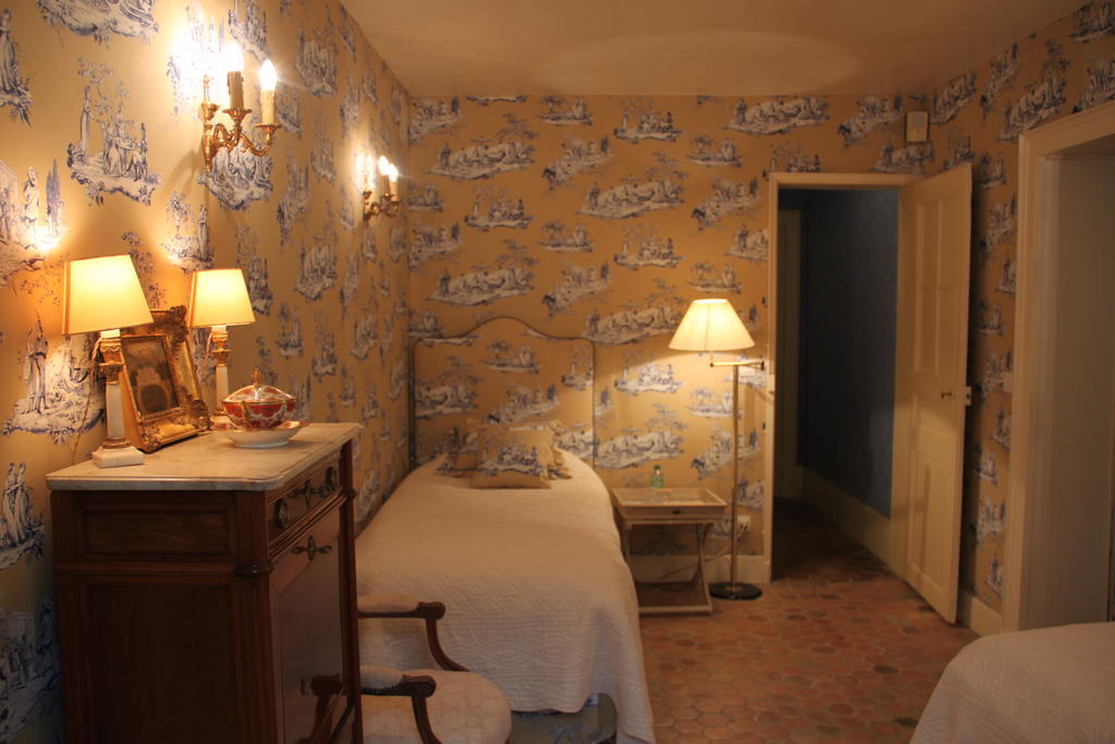 Chateau De Brissac Bed & Breakfast Room photo